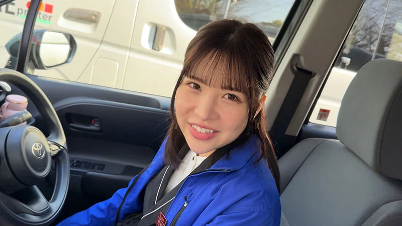 週に1回僕の家に来てくれてヌイてくれる近所の人妻 ～キスするだけで興奮汁をビショビショに垂らしてエロがってくる～ パチンコ店員 えま 34歳 河北笑茉