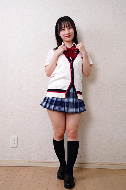 いけないおもらしごっこ ミニマム美少女松井日奈子　